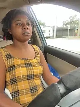Snapshot of Ebony_Queeen chatting on April 20, 2026, 2:51 pm Ebony Queeen online show from April 20, 2026, 2:51 pm