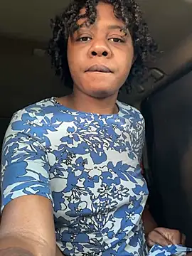Snapshot of Ebony_Queeen chatting on April 21, 2026, 12:23 pm Ebony Queeen online show from April 21, 2026, 12:23 pm