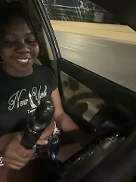Snapshot of Ebony_Queeen chatting on May 13, 2026, 12:50 am Ebony Queeen online show from May 13, 2026, 12:50 am