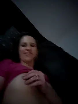 sexyymeli online show from April 3, 2026, 1:39 pm