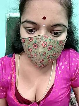 Snapshot of Tamilkannadacouple chatting on April 18, 2026, 5:43 am Tamilkannadacouple online show from April 18, 2026, 5:43 am