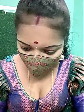 Snapshot of Tamilkannadacouple chatting on April 24, 2026, 6:04 am Tamilkannadacouple online show from April 24, 2026, 6:04 am