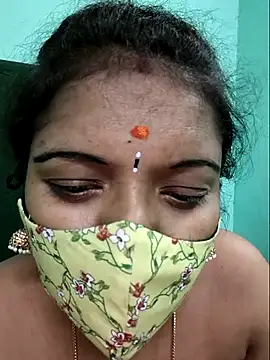 Snapshot of Tamilkannadacouple chatting on May 6, 2026, 5:39 pm Tamilkannadacouple online show from May 6, 2026, 5:39 pm