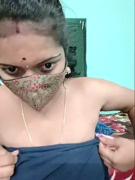 Snapshot of Tamilkannadacouple chatting on April 22, 2026, 6:14 pm Tamilkannadacouple online show from April 22, 2026, 6:14 pm