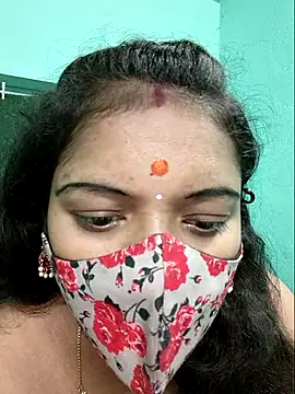 Snapshot of Tamilkannadacouple chatting on May 21, 2026, 6:05 pm Tamilkannadacouple online show from May 21, 2026, 6:05 pm