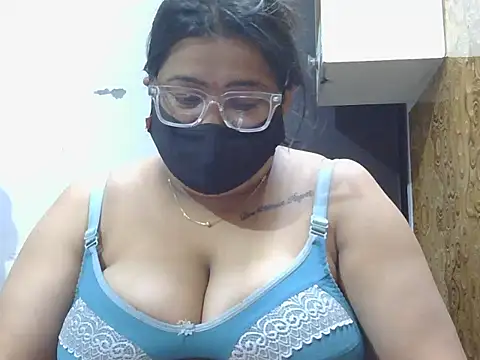 GangbangCouple online show from May 17, 2026, 5:46 pm