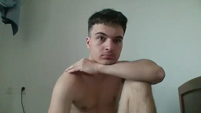 Snapshot of MrPine19 chatting on February 19, 2026, 3:14 am MrPine19 online show from February 19, 2026, 3:14 am