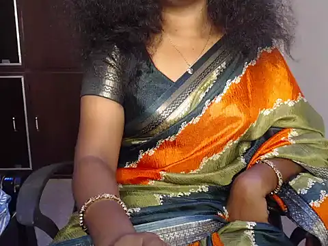 Snapshot of VixenNandhu chatting on April 12, 2026, 6:11 pm VixenNandhu online show from April 12, 2026, 6:11 pm