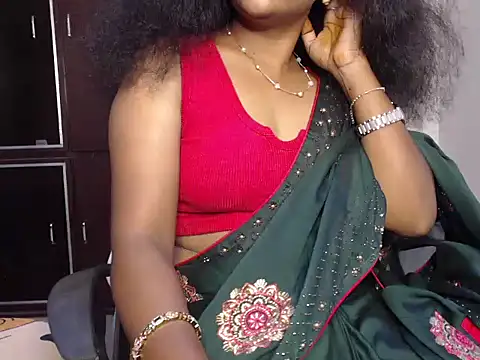 Snapshot of VixenNandhu chatting on March 5, 2026, 6:15 pm VixenNandhu online show from March 5, 2026, 6:15 pm