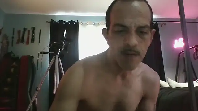 Snapshot of bellaskeykeeper chatting on February 10, 2026, 10:31 pm bellaskeykeeper online show from February 10, 2026, 10:31 pm