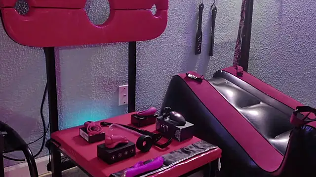 Snapshot of bellaskeykeeper chatting on February 22, 2026, 8:49 am bellaskeykeeper online show from February 22, 2026, 8:49 am