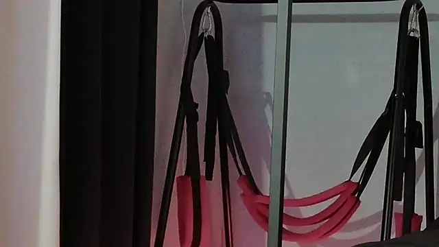 Snapshot of bellaskeykeeper chatting on February 13, 2026, 1:22 pm bellaskeykeeper online show from February 13, 2026, 1:22 pm