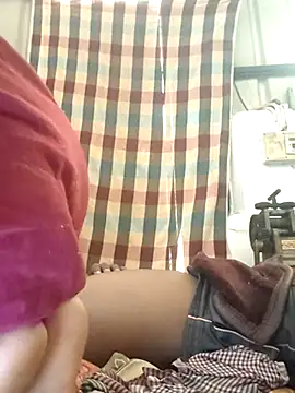 Snapshot of Sweet-runi chatting on March 18, 2026, 8:17 am Sweet-runi online show from March 18, 2026, 8:17 am