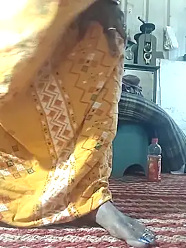 Snapshot of Sweet-runi chatting on March 25, 2026, 3:06 am Sweet-runi online show from March 25, 2026, 3:06 am