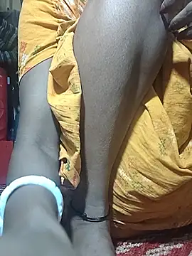 Snapshot of Sweet-runi chatting on April 4, 2026, 2:18 am Sweet-runi online show from April 4, 2026, 2:18 am