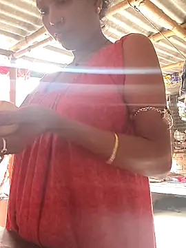 Snapshot of Sweet-runi chatting on March 2, 2026, 5:19 am Sweet-runi online show from March 2, 2026, 5:19 am