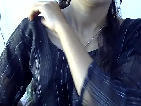 Mehaak  online show from April 10, 2026, 9:49 am