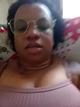 Snapshot of Mineirasafada2026 chatting on February 18, 2026, 7:10 pm Mineirasafada2026 online show from February 18, 2026, 7:10 pm