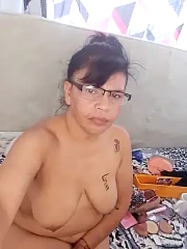 Snapshot of jennifer_0717 chatting on April 9, 2026, 10:16 pm jennifer 0717 online show from April 9, 2026, 10:16 pm