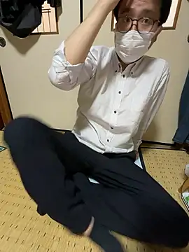 Snapshot of shizuku-kun211 chatting on May 13, 2026, 2:29 am shizuku-kun211 online show from May 13, 2026, 2:29 am