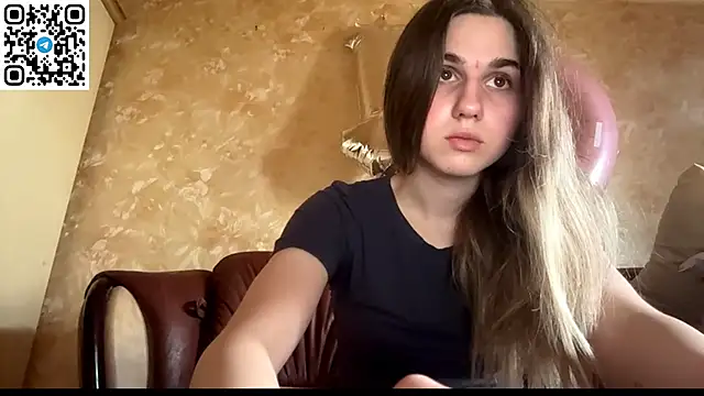 LovelySilk 63 online show from May 31, 2026, 7:58 am