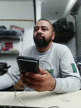OMARMEX1 online show from June 26, 2026, 4:24 pm