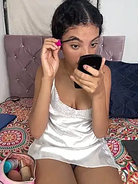 Britney  Latina online show from February 25, 2026, 1:39 am