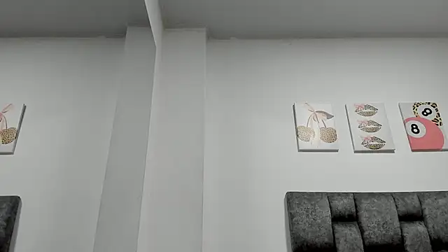 Snapshot of Madison_Rosee chatting on April 15, 2026, 12:16 am Madison Rosee online show from April 15, 2026, 12:16 am