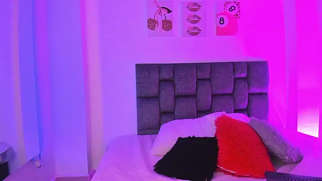 Snapshot of Madison_Rosee chatting on March 4, 2026, 11:29 am Madison Rosee online show from March 4, 2026, 11:29 am