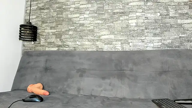 Snapshot of ASHLEY_COLLINS1 chatting on July 15, 2026, 12:01 pm ASHLEY COLLINS1 online show from July 15, 2026, 12:01 pm