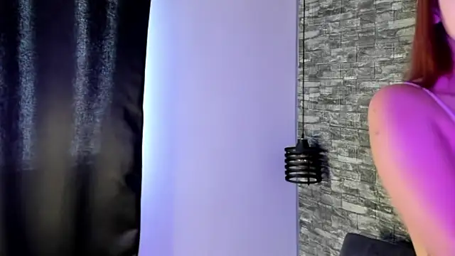 Snapshot of ASHLEY_COLLINS1 chatting on May 6, 2026, 1:15 pm ASHLEY COLLINS1 online show from May 6, 2026, 1:15 pm