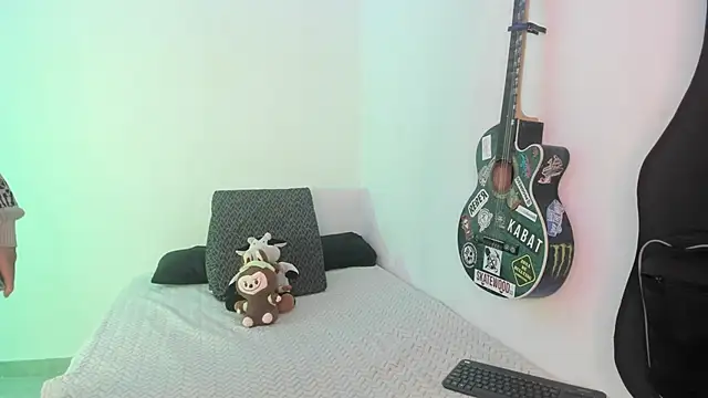 Aria x Orien  online show from February 17, 2026, 4:59 pm