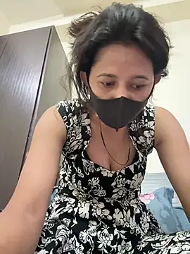 raavigirl online show from February 24, 2026, 8:04 am