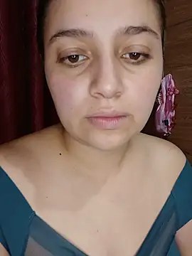 Snapshot of MajoArias chatting on June 2, 2026, 2:00 am MajoArias online show from June 2, 2026, 2:00 am