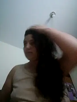 MajoArias online show from February 10, 2026, 7:51 am