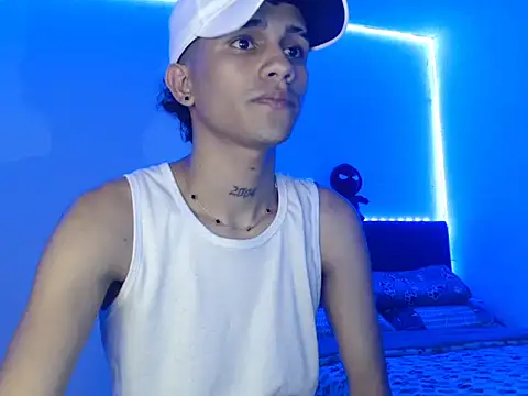 Snapshot of ALEX_HOT_HOT chatting on February 7, 2026, 9:12 pm ALEX HOT HOT online show from February 7, 2026, 9:12 pm