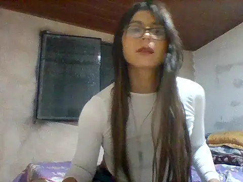 Snapshot of lucyscay_ chatting on April 3, 2026, 2:51 am lucyscay online show from April 3, 2026, 2:51 am