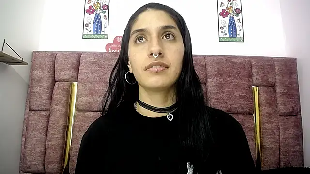 Snapshot of FRANCESCA_LOVE_ chatting on June 19, 2026, 4:51 am FRANCESCA LOVE online show from June 19, 2026, 4:51 am