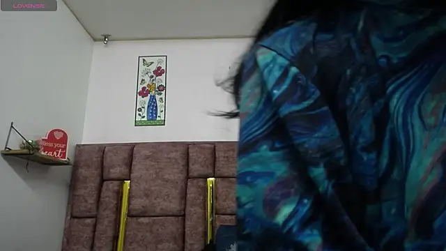 Snapshot of FRANCESCA_LOVE_ chatting on April 24, 2026, 4:03 am FRANCESCA LOVE online show from April 24, 2026, 4:03 am