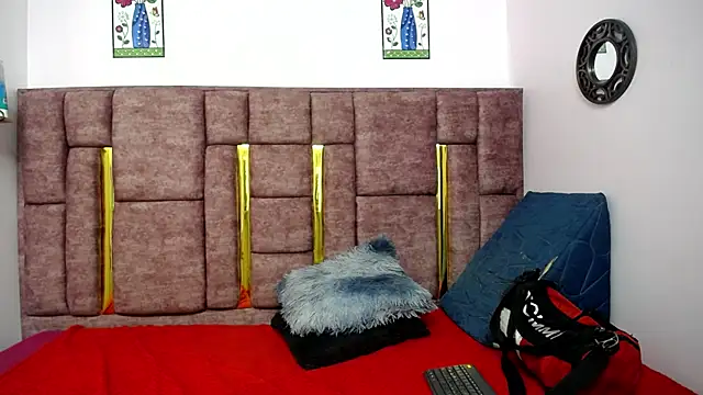 Snapshot of FRANCESCA_LOVE_ chatting on May 2, 2026, 4:07 am FRANCESCA LOVE online show from May 2, 2026, 4:07 am