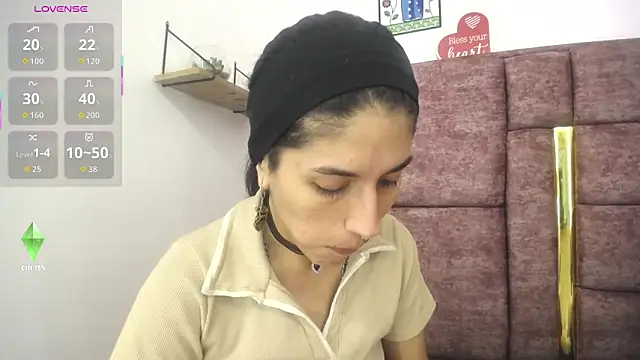 Snapshot of FRANCESCA_LOVE_ chatting on May 23, 2026, 3:38 am FRANCESCA LOVE online show from May 23, 2026, 3:38 am