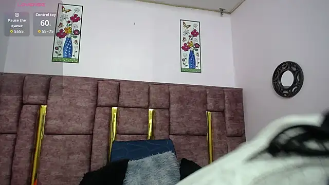 Snapshot of FRANCESCA_LOVE_ chatting on April 15, 2026, 3:23 am FRANCESCA LOVE online show from April 15, 2026, 3:23 am