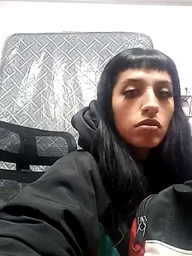 Snapshot of FRANCESCA_LOVE_ chatting on April 16, 2026, 12:11 am FRANCESCA LOVE online show from April 16, 2026, 12:11 am