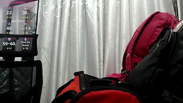 Snapshot of FRANCESCA_LOVE_ chatting on April 17, 2026, 1:52 am FRANCESCA LOVE online show from April 17, 2026, 1:52 am