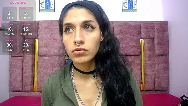 Snapshot of FRANCESCA_LOVE_ chatting on May 13, 2026, 5:25 am FRANCESCA LOVE online show from May 13, 2026, 5:25 am
