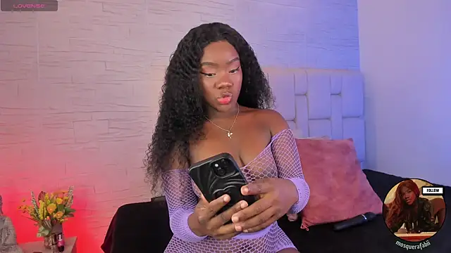 Snapshot of naina_deivis33 chatting on April 16, 2026, 4:02 am naina deivis33 online show from April 16, 2026, 4:02 am