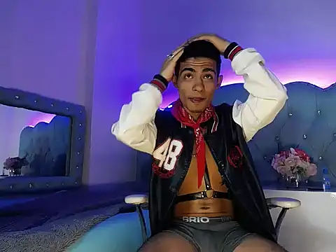 Snapshot of Apolo_Richards chatting on February 9, 2026, 7:23 pm Apolo Richards online show from February 9, 2026, 7:23 pm