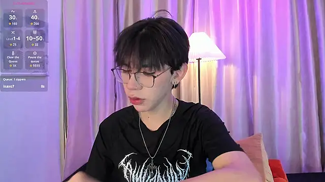 Demian Hush online show from May 30, 2026, 3:24 am