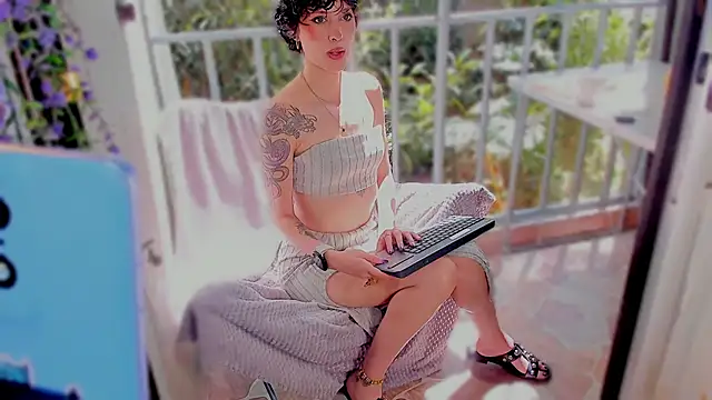 Snapshot of AmeliaNaughty_ chatting on May 20, 2026, 3:31 pm AmeliaNaughty online show from May 20, 2026, 3:31 pm