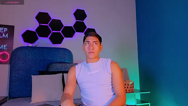 Snapshot of AxelBlaze_ chatting on February 24, 2026, 6:31 pm AxelBlaze online show from February 24, 2026, 6:31 pm